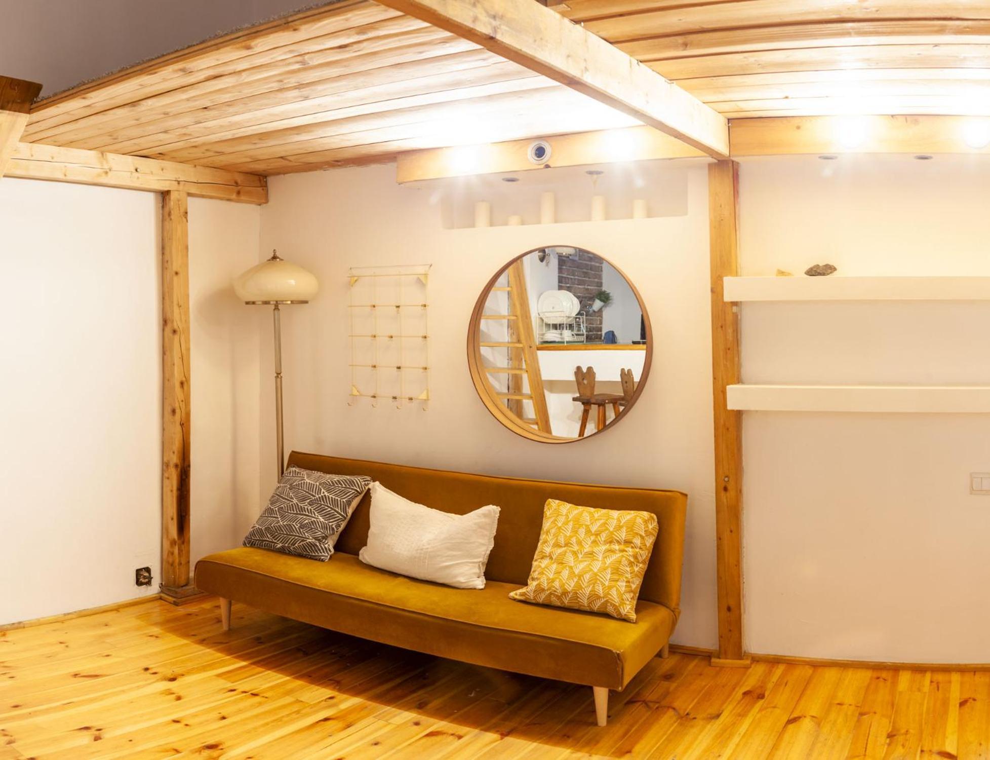 Apartament No5 Szlak Street *